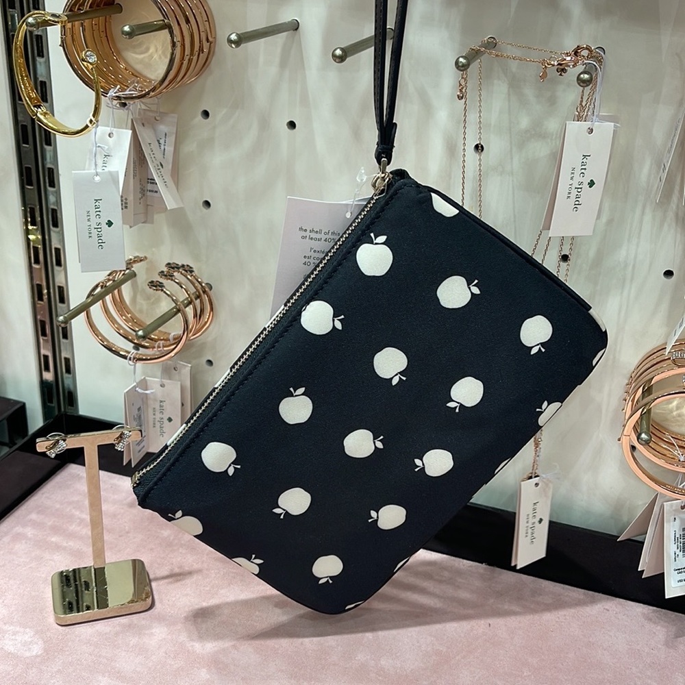 Kate Spade Chelsea Medium Wristlet Pouch
Black Multi - Picture 9 of 16